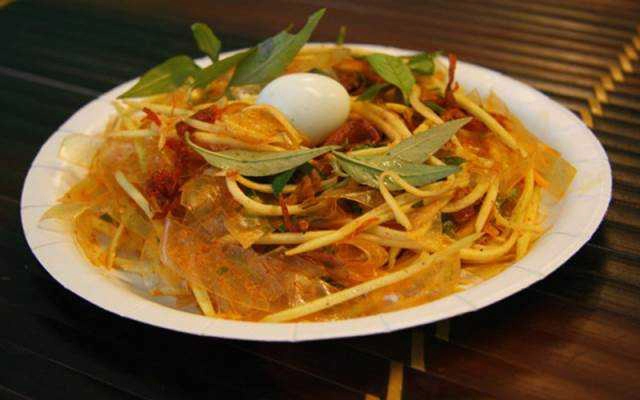 Ăn vặt Bánh Tráng Trộn Nguyễn Khuyến