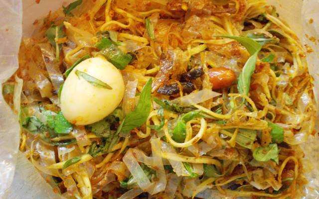 Ăn vặt Bánh Tráng Trộn - Quốc Hương