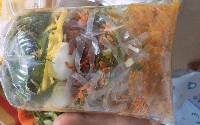 Ăn vặt Bánh Tráng Trộn Ty Ty