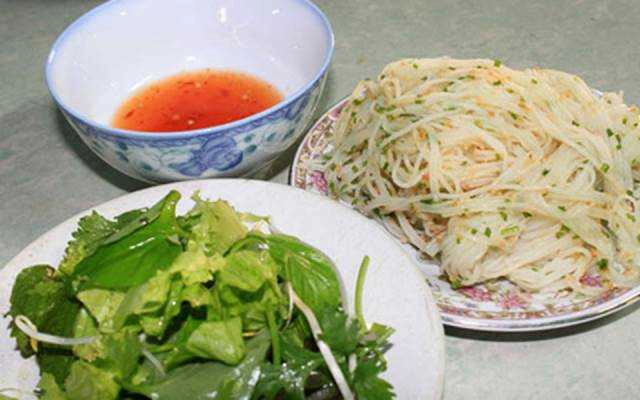 Ăn vặt Bánh Ướt Thịt Nướng & Bánh Dây - Nguyễn Tất Thành