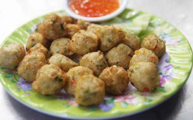 Ăn vặt Bắp Xào & Cá Viên Chiên - Nguyễn Tất Thành