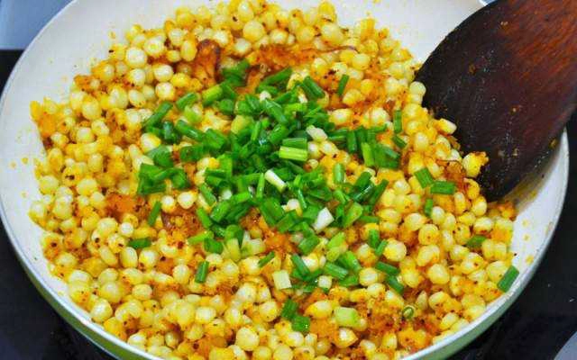 Ăn vặt Bắp Xào Trứng Muối - Trần Văn Đang