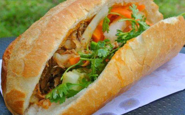 Ăn vặt Bảy Sanh - Bánh Mì Bình Dân