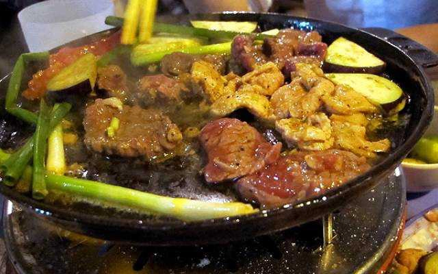 Ăn vặt Bi's Nầm Nướng - Pháo Đài Láng