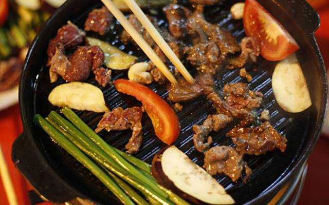 Ăn vặt Bò Nầm Nướng Bà Hoa