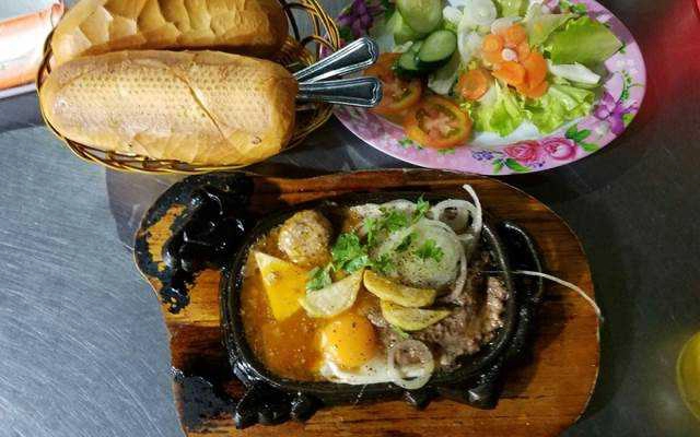Ăn vặt Bò Né Lan Nhi