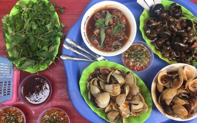 Ăn vặt Bông Ben - Ốc Luộc & Ngao Hấp - Đội Cấn