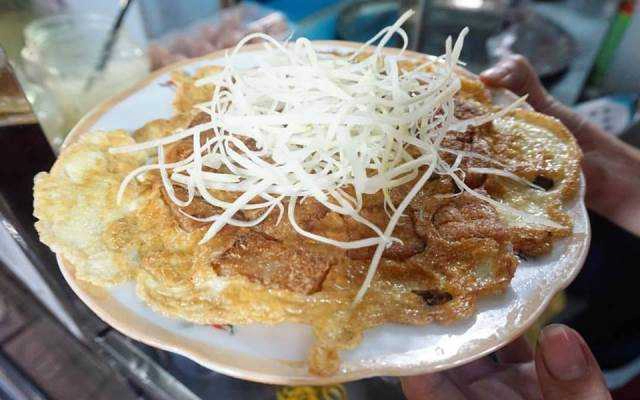Ăn vặt Bột Chiên A Bình - Đường Số 18