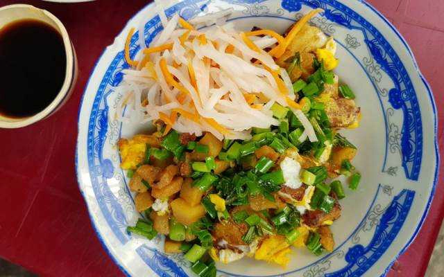 Ăn vặt Bột Chiên & Hột Vịt Lộn - Hữu Nghị