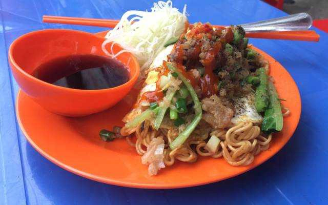 Ăn vặt Bột Chiên & Nui Xào - 133 Xô Viết Nghệ Tĩnh