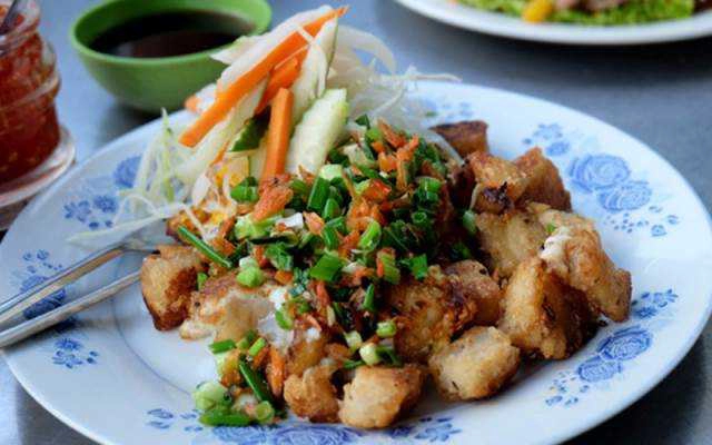 Ăn vặt Bột Chiên Trần Phú