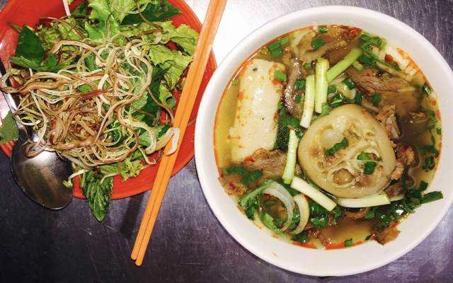 Ăn vặt Bún Bò Huế Nguyên Hồng