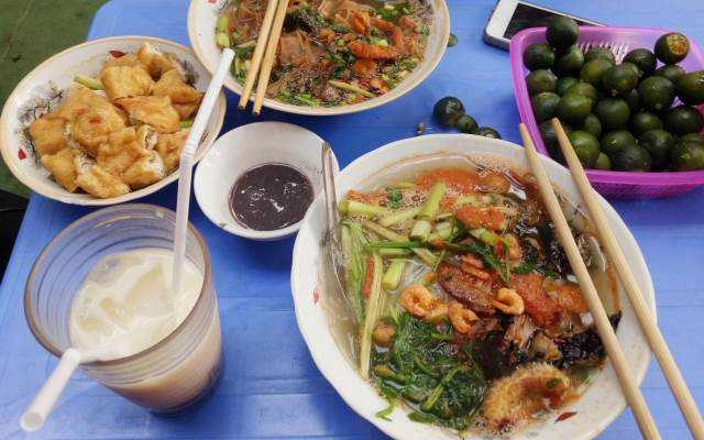 Ăn vặt Bún Cá & Bánh Đa Cá - Chợ Loong Tòong