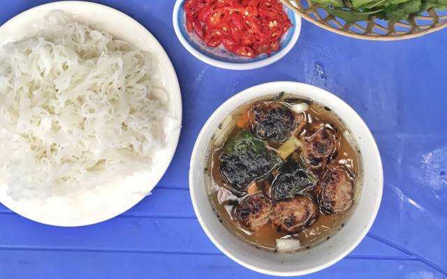 Ăn vặt Bún Chả - 121 Phúc Tân