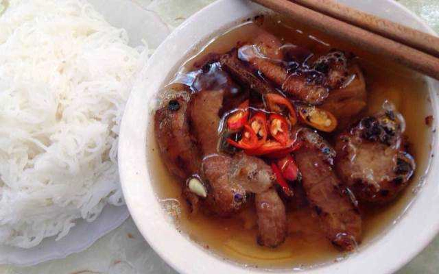 Ăn vặt Bún Chả - Lương Định Của