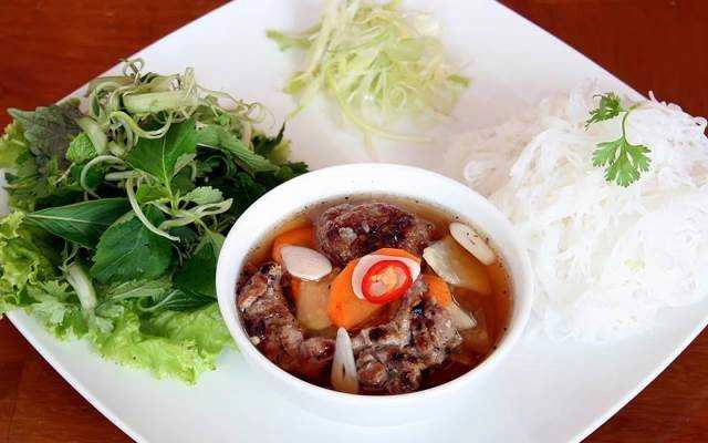 Ăn vặt Bún Chả Vỉa Hè
