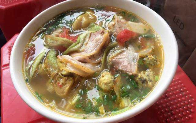 Ăn vặt Bún Dọc Mùng Cô Châm