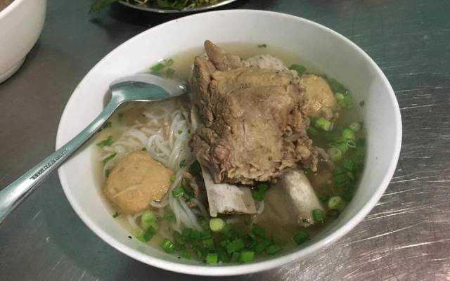 Ăn vặt Bún Mọc Sườn - Út Tịch