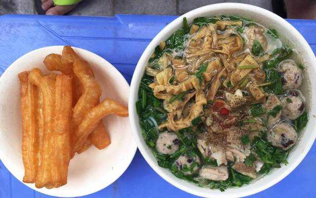 Ăn vặt Bún Mọc Sườn Bò - Nguyễn Quý Đức