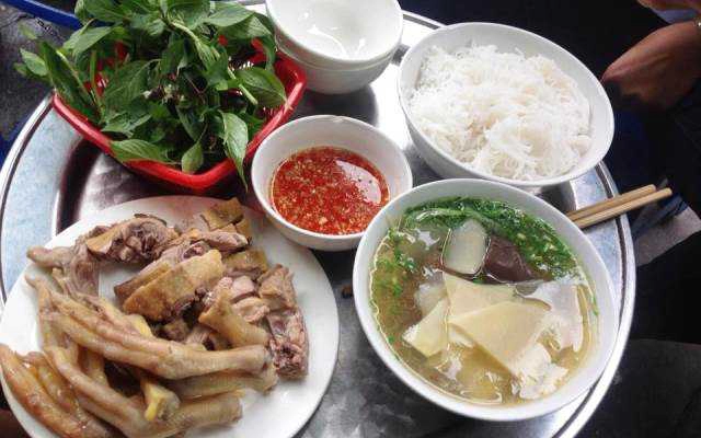Ăn vặt Bún Ngan Chặt - Hàng Thiếc