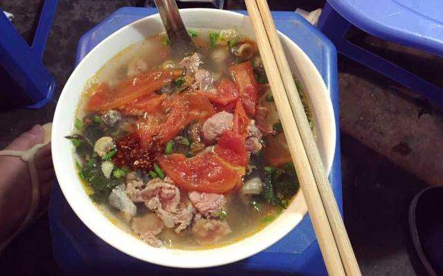 Ăn vặt Bún Ốc - Ngõ Chợ Khâm Thiên