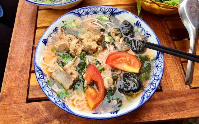 Ăn vặt Bún Ốc Sườn - Hai Bà Trưng