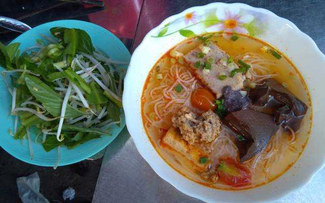 Ăn vặt Bún Riêu - 121 Hậu Giang