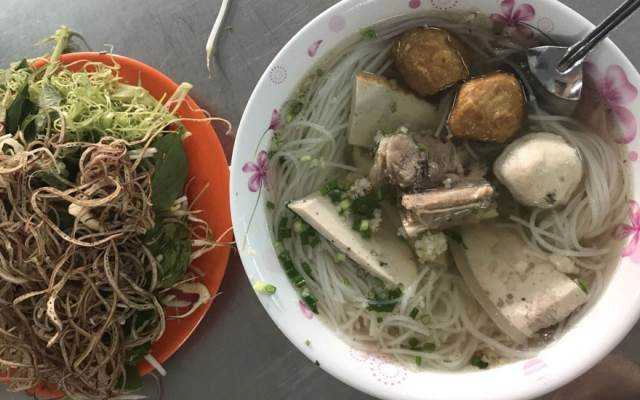 Ăn vặt Bún Riêu & Bún Mọc -  Cách Mạng Tháng 8
