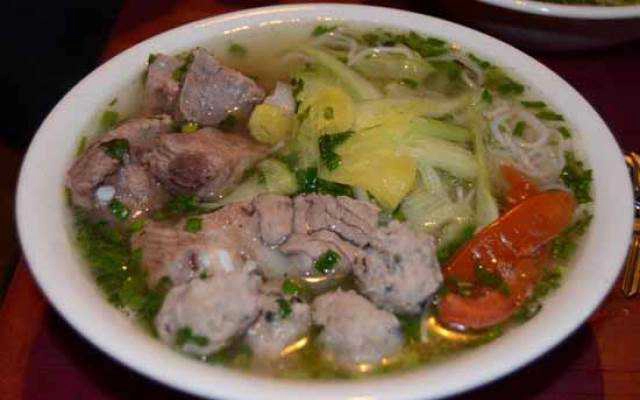Ăn vặt Bún Sườn Mọc - Bạch Mai