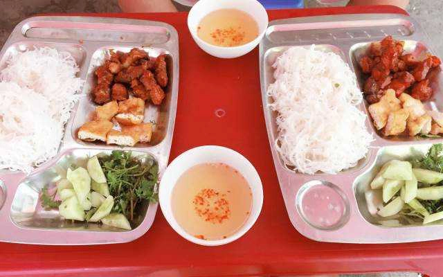 Ăn vặt Bún Thịt Nướng - Quang Trung