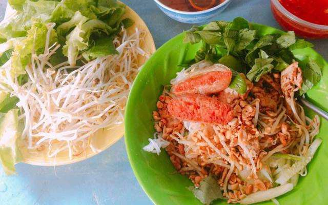 Ăn vặt Bún Thịt Xào Quầy Số 14 - Phố Hàng Rong