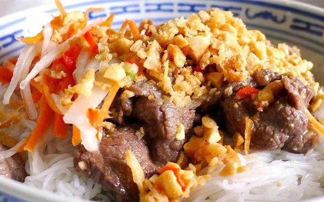 Ăn vặt Bún Thịt Xào - Tuyên Quang
