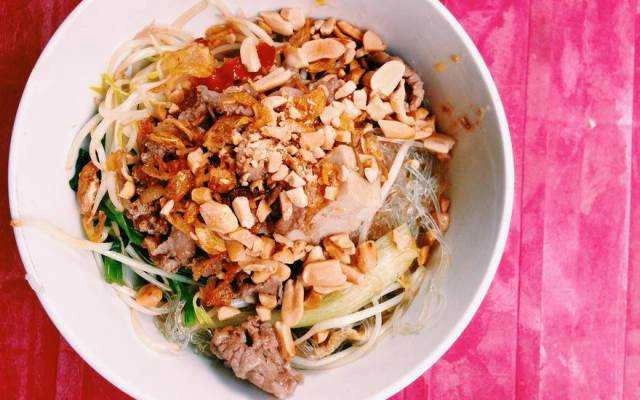 Ăn vặt Bún Trộn & Miến Trộn Cô Nga - Ngõ Tràng Tiền