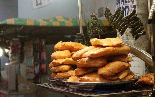 Ăn vặt Cà Rốt - Bánh Mì Nướng Muối Ớt