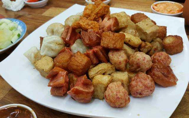 Ăn vặt Cá Viên Chiên Hồng Kông