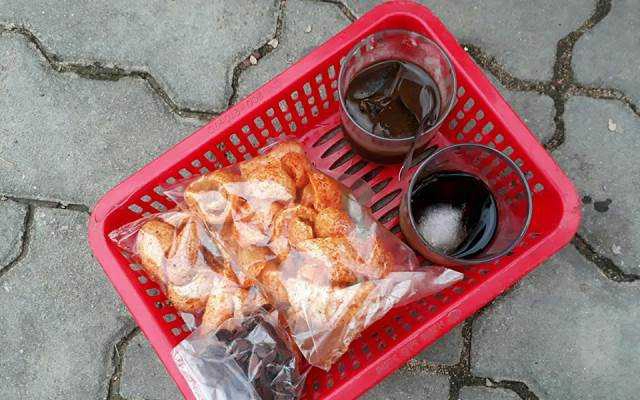 Ăn vặt Cafe Cóc Hồ Trái Tim