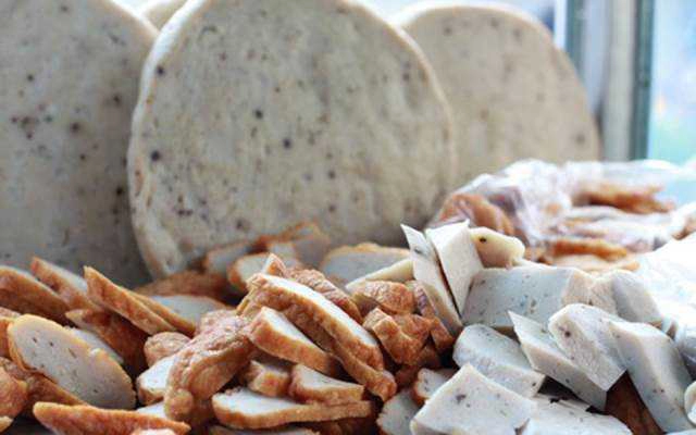 Ăn vặt Chả Cá Cô Phận