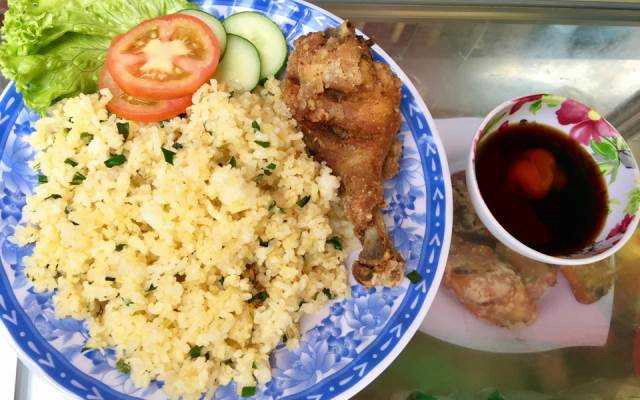 Ăn vặt Chả Cuốn & Cơm Gà