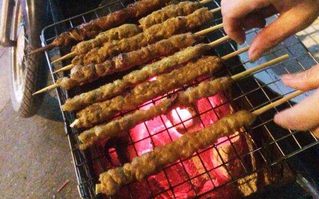 Ăn vặt Chả Xiên Nướng - Hoàng Văn Thái