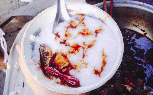 Ăn vặt Cháo Cá Bà Già
