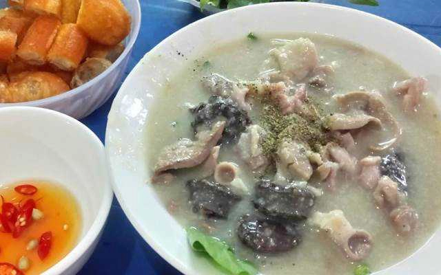 Ăn vặt Cháo Lòng Bà Chí