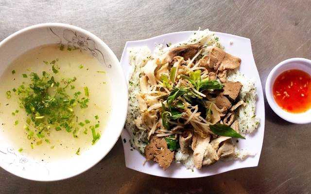 Ăn vặt Cháo Lòng & Bánh Hỏi - Trần Hưng Đạo