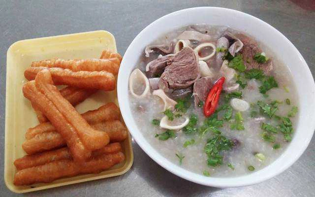Ăn vặt Cháo Lòng Bình Dân - Cô Giang