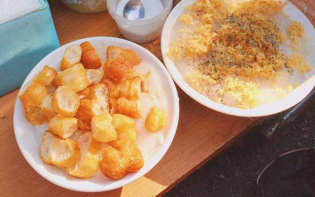 Ăn vặt Cháo Sườn Bà Liên