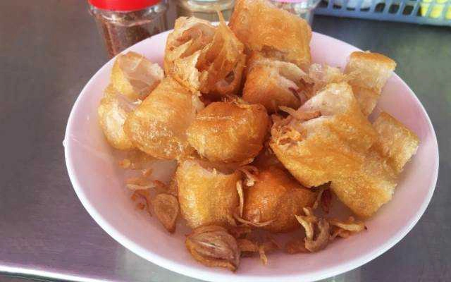 Ăn vặt Cháo Trai & Trứng Vịt Lộn - Văn Chương