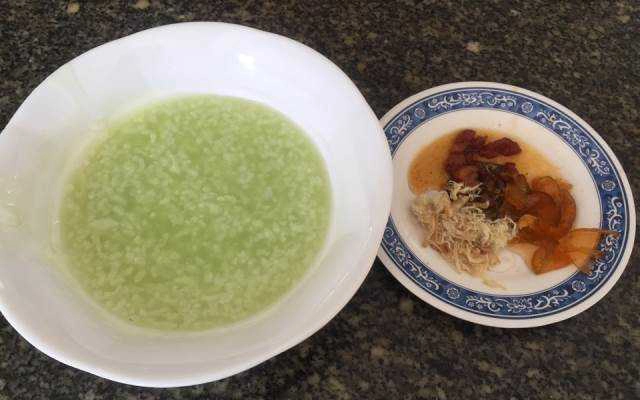 Ăn vặt Cháo Trắng Lá Dứa Cô Năm Tiên