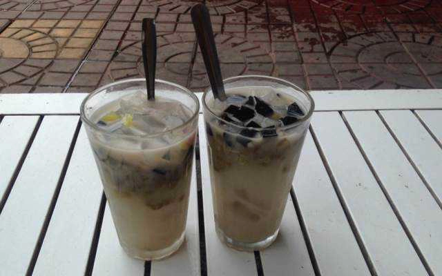 Ăn vặt Chè 2 Cô Miền Tây