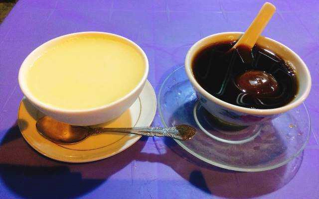 Ăn vặt Chè 235 - Nguyễn Công Trứ