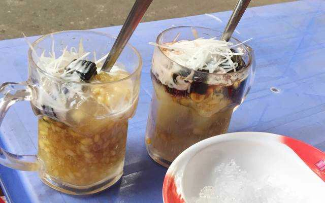 Ăn vặt Chè Bích - Ngõ Tràng Tiền
