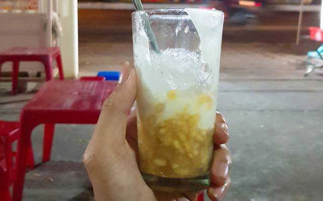 Ăn vặt Chè Bưởi - Quốc Hương